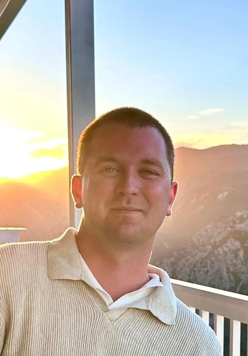 Portrait of Tyler Dmoraes, Co-Founder & CEO
